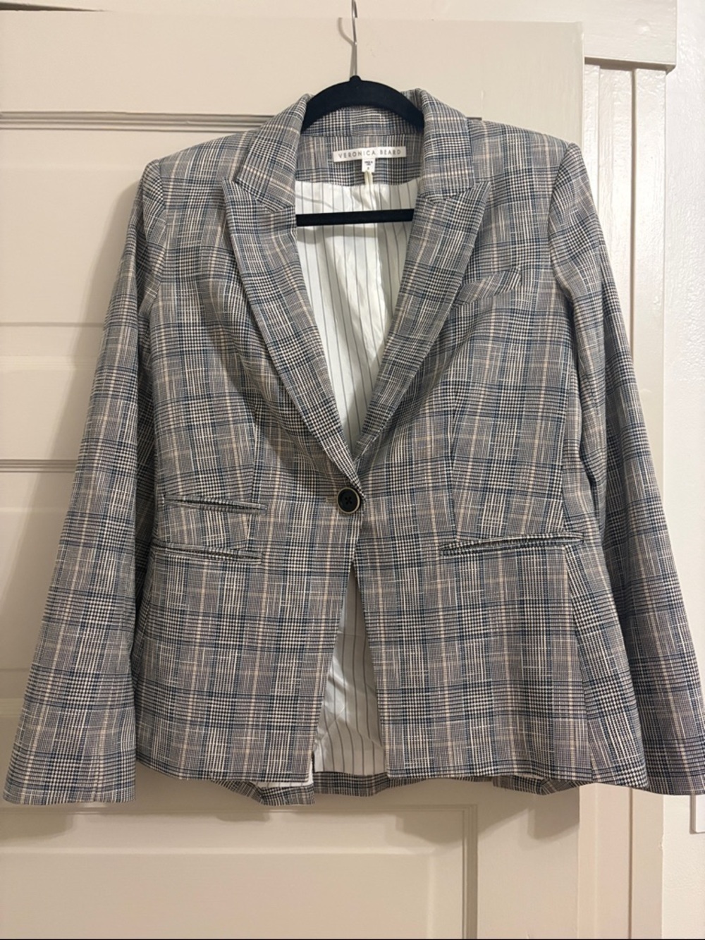 Veronica beard Dickey plaid blazer size 8